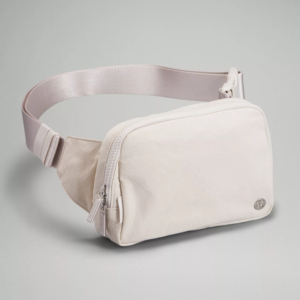 Lululemon White Opal Everywhere Belt Bag 2L - Picture 3 of 5